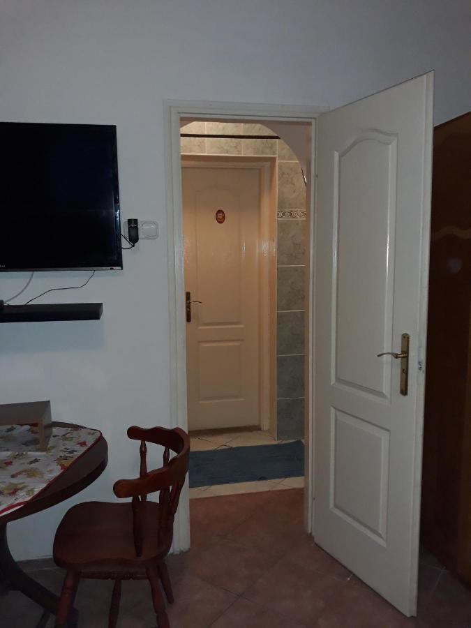 Flamingo Apartman Шопрон Екстериор снимка